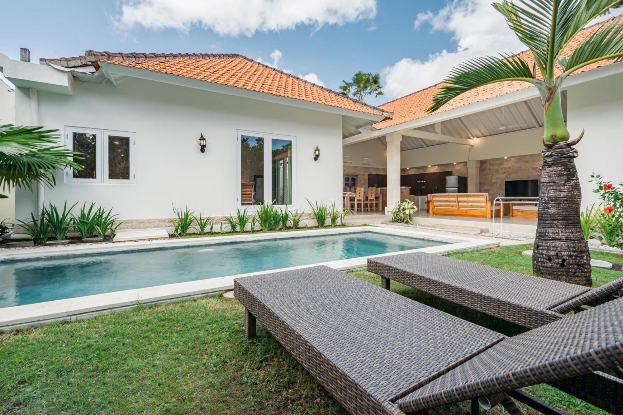 Green Garden Seminyak Villa Exteriör bild